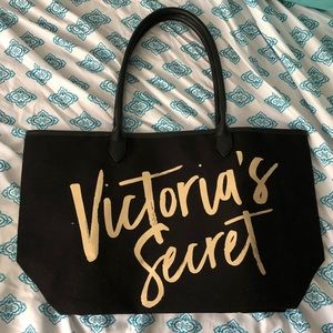 VS tote!